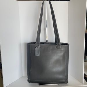 COACH BUCKET VINTAGE GRAY LEATHER TOTE!